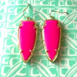 Kendra Scott Arrowhead Earrings